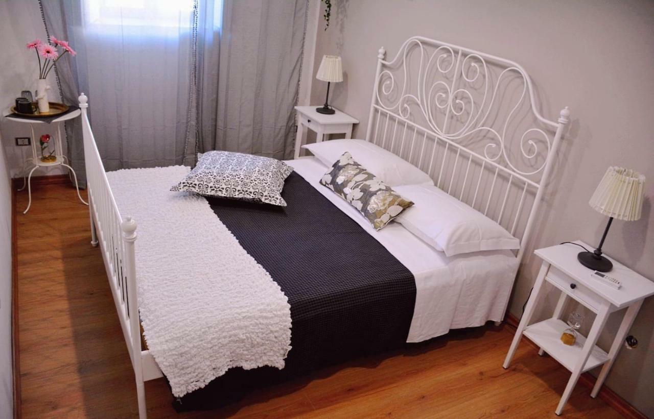 Mia'S Rooms โนโต ภายนอก รูปภาพ